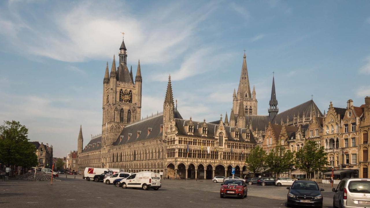 Villa Ernest Ieper Buitenkant foto